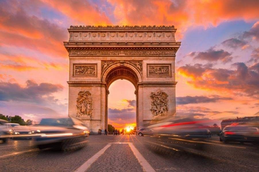 Eiffel Tower and Paris skyline